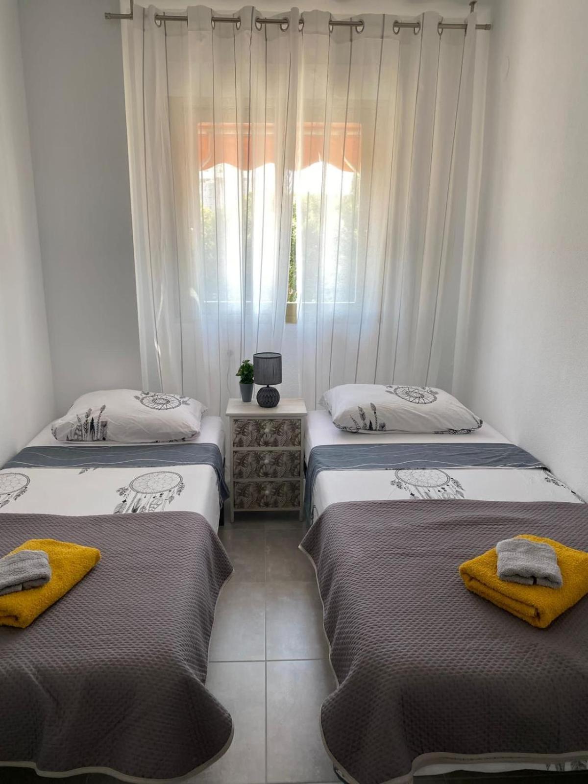 Apartamento Paradise Solo Familias Гандия Екстериор снимка